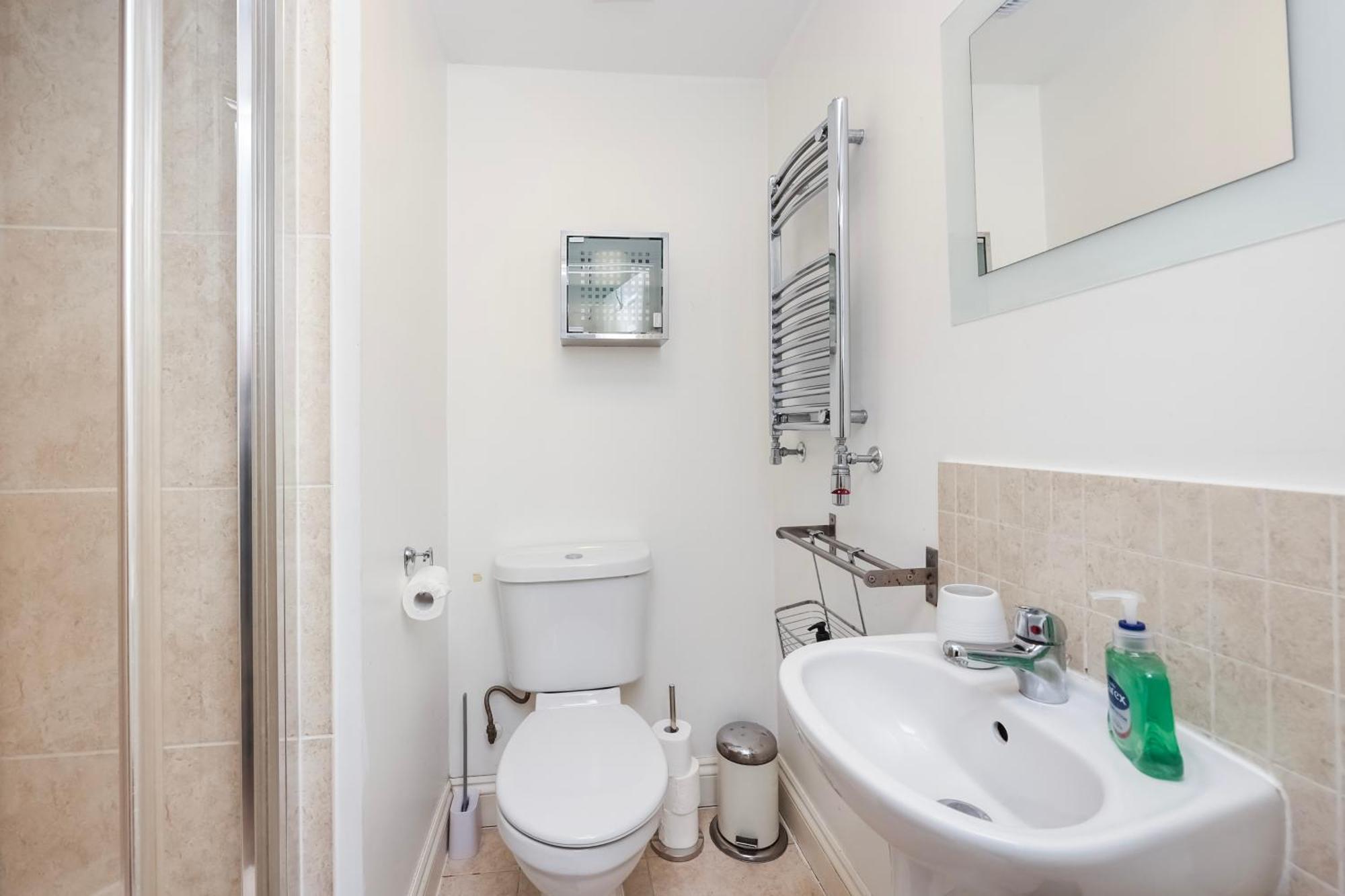 Vibrant Clapham Double Bedroom Londres Exterior foto